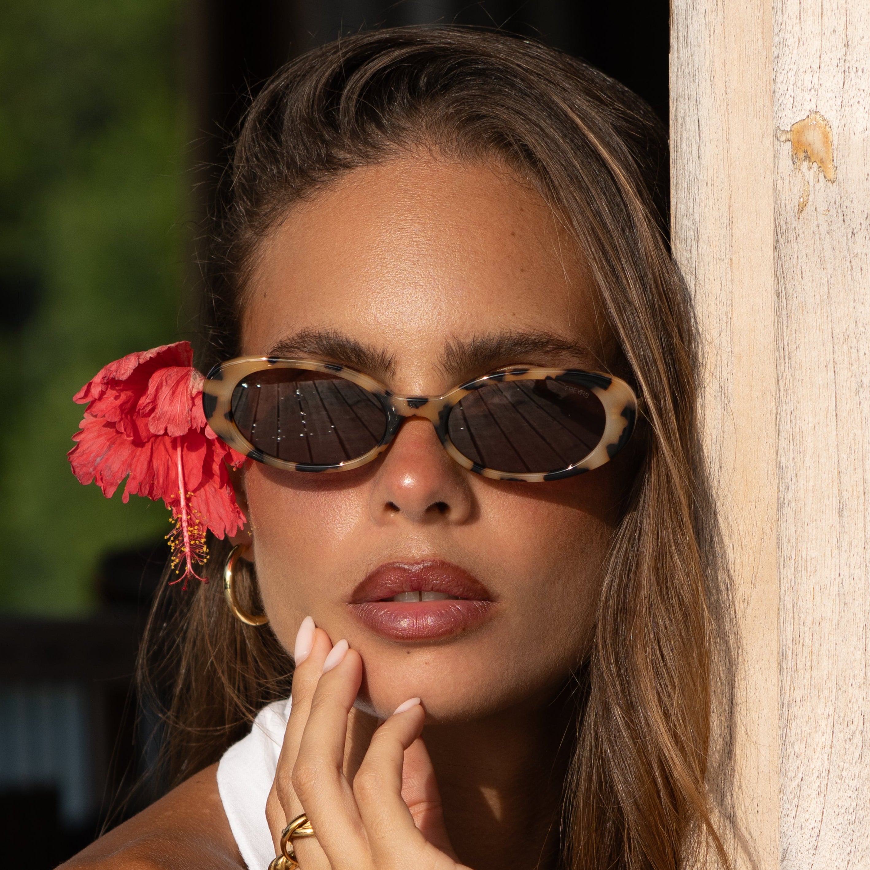 Mimi Womens Fashion Oval Sunglasses